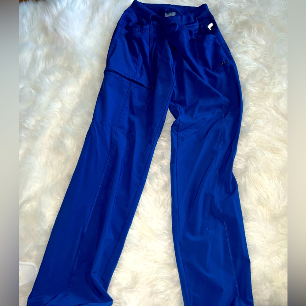 Scrub bottoms